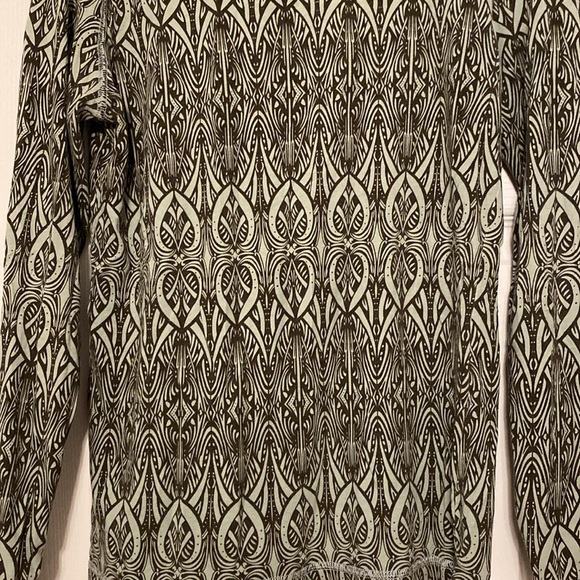 Cabi stretch long sleeve - Picture 4 of 6